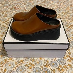 Miista Kristi Platforms